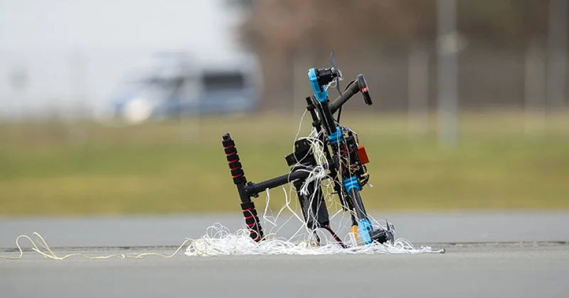 Almaniyada pilotsuz uçuş aparatlarına qarşı müdafiə mərkəzi açılıb