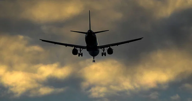 “Air Astana” təyyarəsi qəza siqnalı verərək təcili eniş etdi