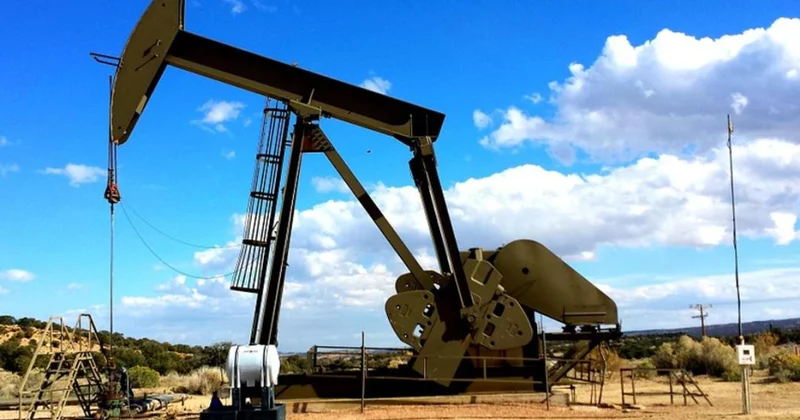 Qazaxıstanda neft hasilatı və ixracı artıb