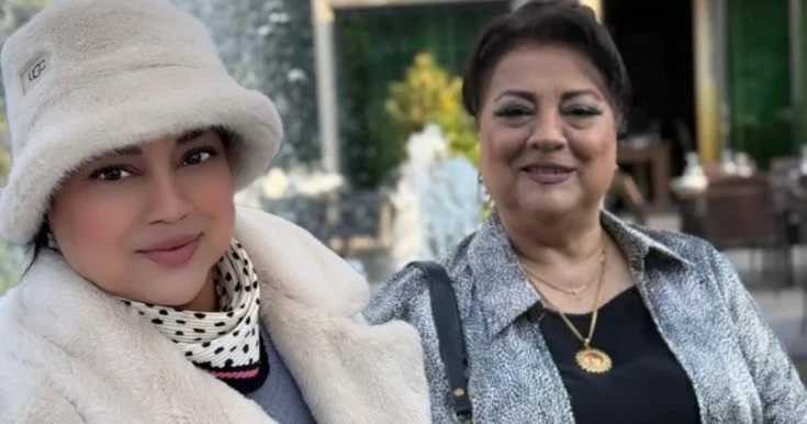 Səkinə İsmayılova fotoşopla tanınmaz hala düşdü Foto