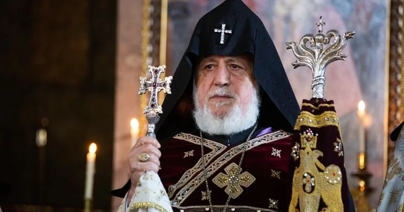 Ermənistanda II Qareginin istefası tələbi ilə imza toplanır QARŞIDURMA BÖYÜYÜR