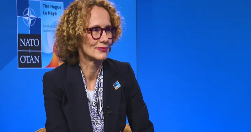 Radmila Şekerinska Azərbaycana gəlir