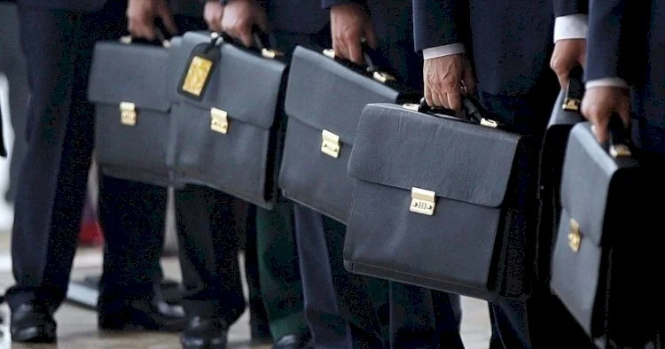 İcra başçılarını “ipdən alan” qərar KONKRET