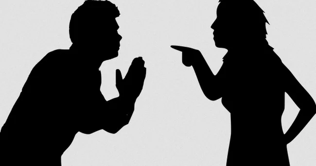 Mübahisə zamanı qadın kişiyə xəsarət yetirib: Yemək yediyimiz stolun üstündəki boş içki şüşəsini götürüb...