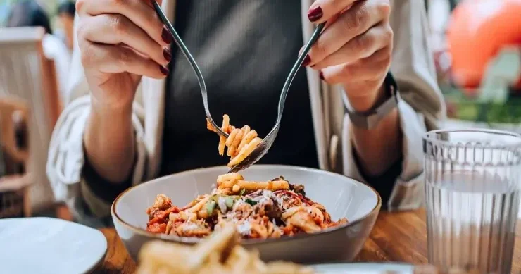 Niyə qışda daha çox aclıq hiss edirsiniz? Dietoloqun CAVABI