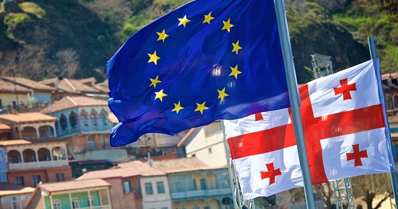 Европа прекращает помощь Грузии