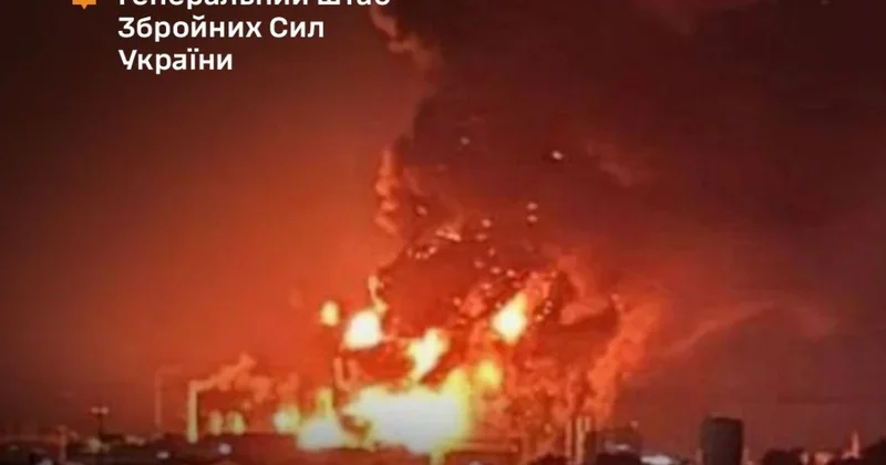 Ukrayna ordusu Rusiyada iri neft emalı zavodu, gəmi və neft bazasını dronlarla vurub