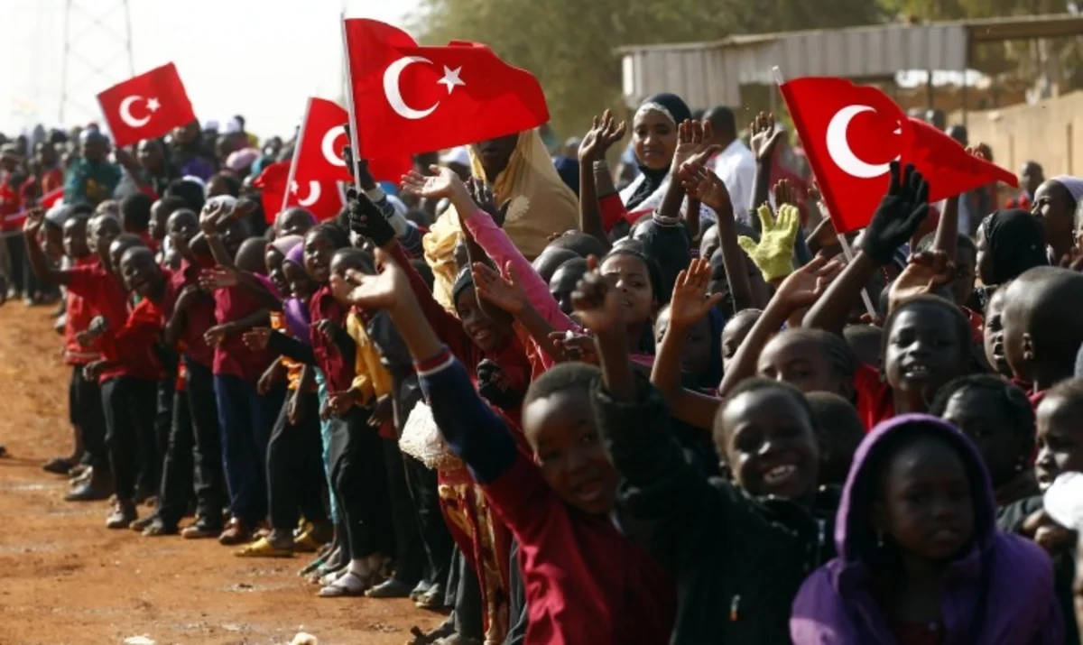 Afrikada yeni güc və xilaskarlıq missiyası: Türkiyə Qərbin buraxdığı boşluğu necə doldurur?