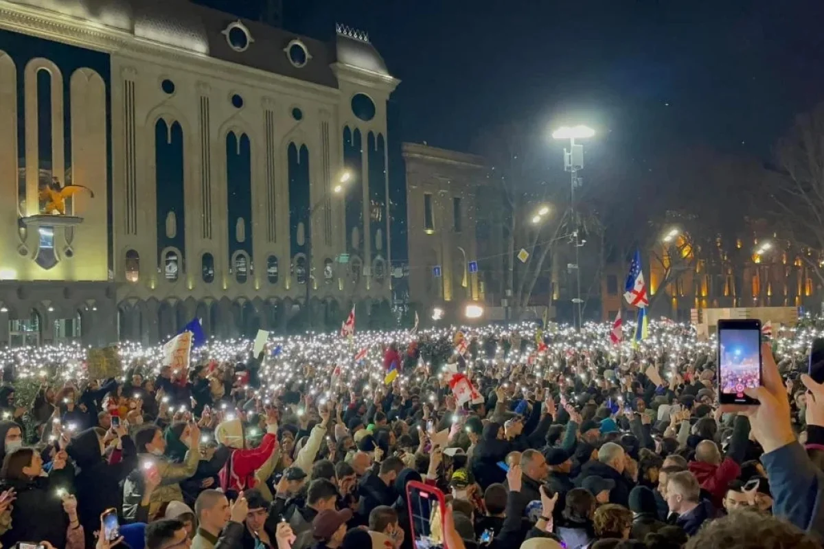 В Тбилиси протесты: Похищают активистов ВИДЕО Haqqin