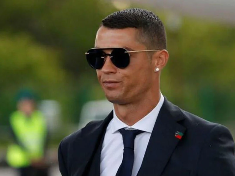 Ronaldo bir gündə bu qədər qazanır