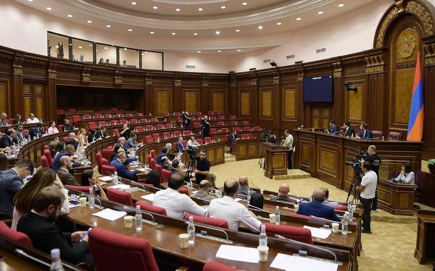 Ermənistan parlamenti Aİ yə üzvlüklə bağlı qeyri parlament qüvvələrinin təşəbbüsünü müzakirə edəcək AzPolitika onlayn siyasi ictimai qəzet