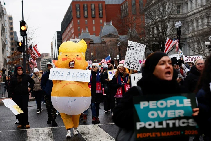 В центре Вашингтона собрались тысячи противников Трампа Новости Азербайджана