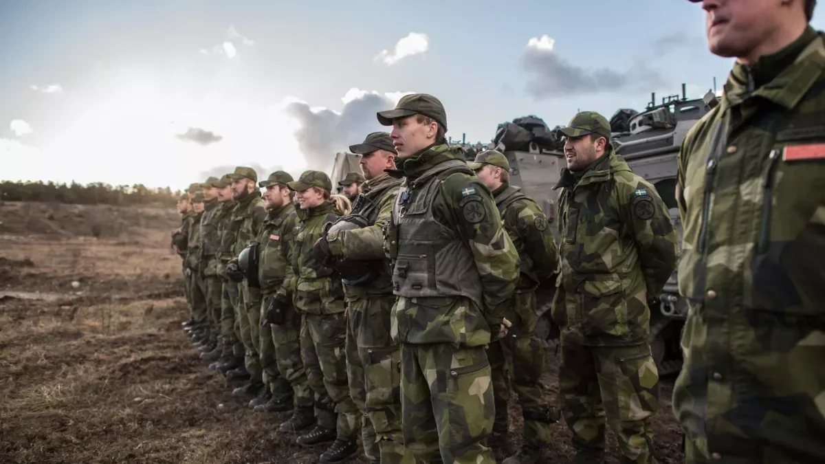 Швеция усиливает НАТО: ее войска высадились в Латвии