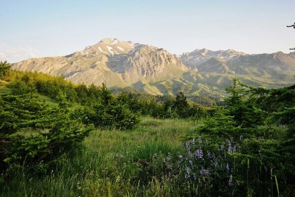 Göllər arasındakı cənnət ... Qədim adı bərəkət olan Isparta, Türkiyənin ən sakit şəhərlərindən biridir