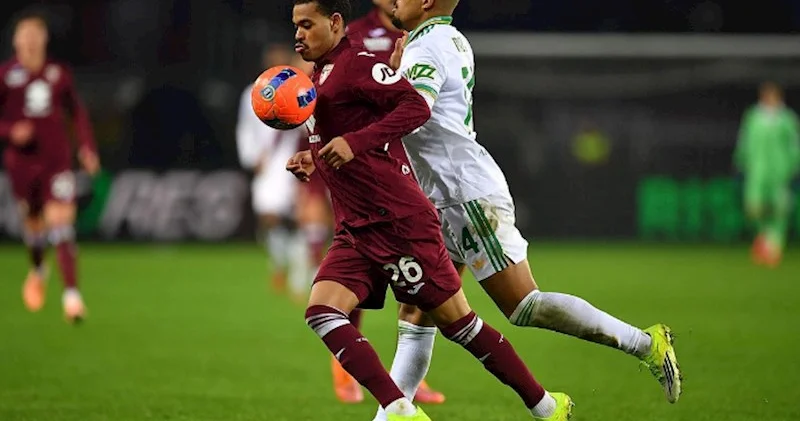 Roma səfərdən üç xalla qayıdır VİDEO