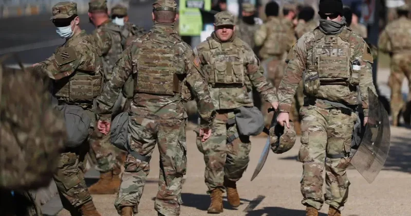 Пентагон готовит военных к возможной переброске в Миннесоту