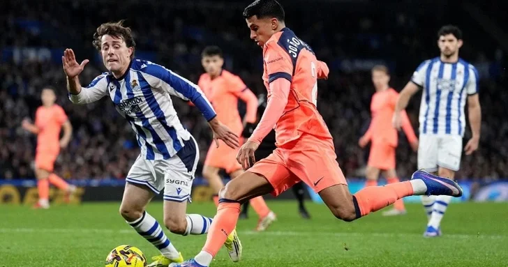 Барселона в большинстве проиграла Реалу Сосьедад в матче Ла Лиги