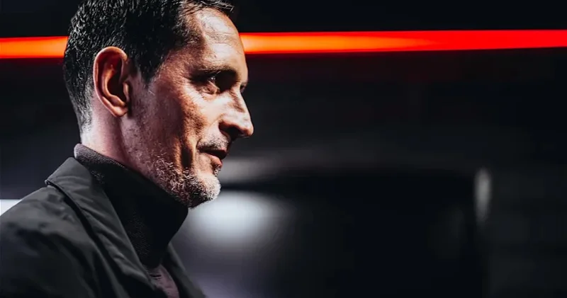 Айнтрахт расстался с главным тренером перед Карабахом