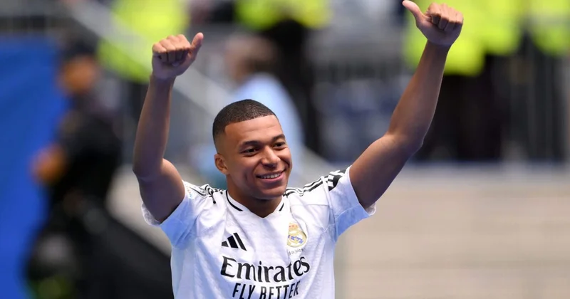 Mbappe Ronaldunun rekorduna yaxınlaşdı