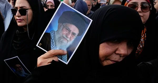 Azərbaycan türkü, səbir diplomatiyası və mütləq hakimiyyət: Xamaneyini bir də belə tanıyaq