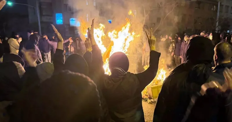 СМИ публикуют новые данные о погибших в ходе протестов в Иране