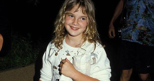 Дрю Бэрримор рассказала о травле в 10 лет из за внешности