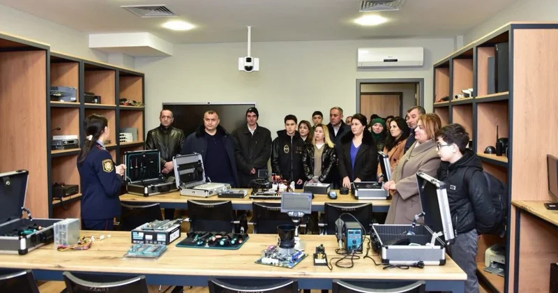 Polis Akademiyasında “Açıq qapı” günü təşkil olunub