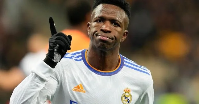 Mənə xoş münasibət bəslənilməyən yerdə oynamaq istəmirəm