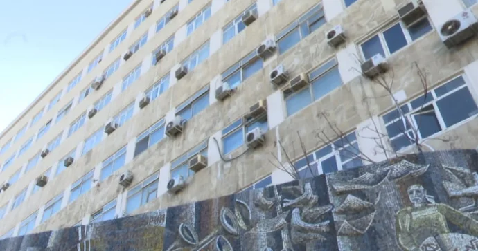 “Azərbaycan Nəşriyyati”nin binası sökülür, yoxsa təmir edilir? VİDEO