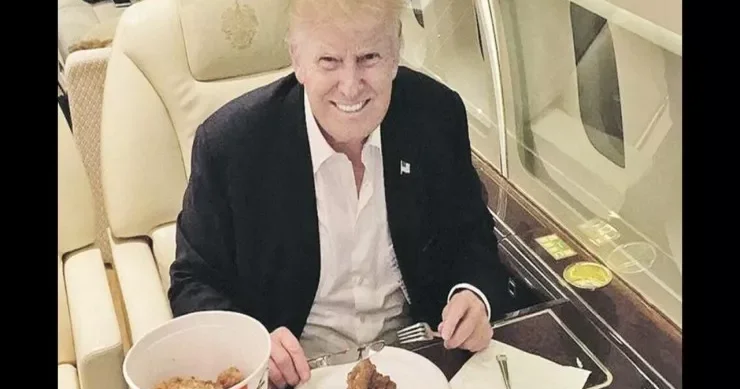 Trampın səyahət zamanı yediyi yeməklər: Nazirin gözlənilməz ETİRAFI