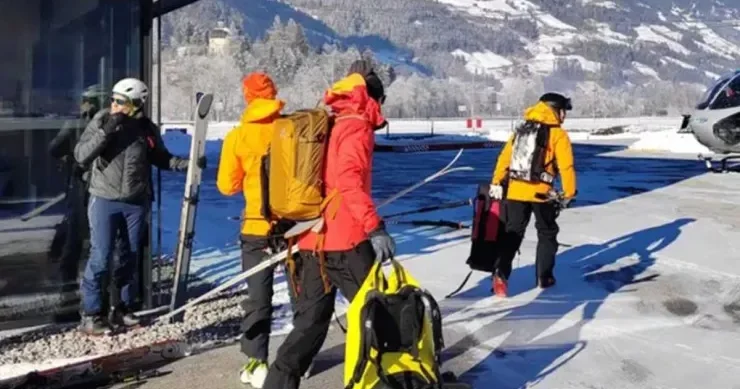 Bu ölkədə qar uçqunlarında 8 nəfər öldü