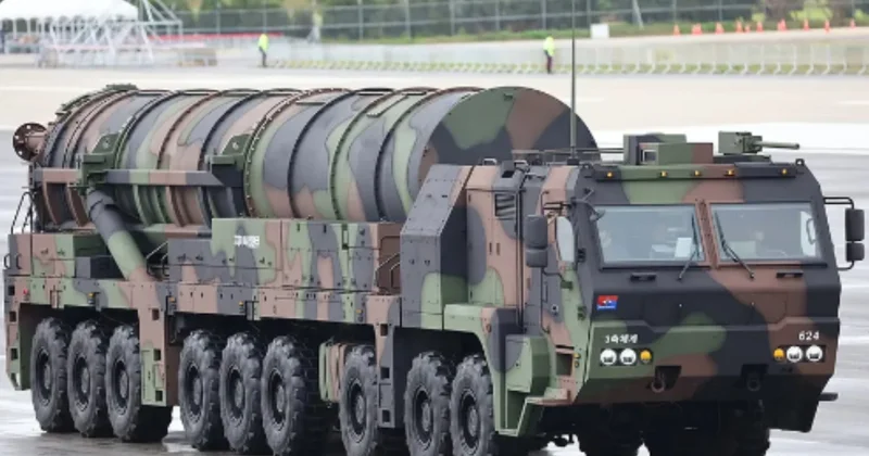 KİV: Cənubi Koreya ordusuna yırtıcı raket təhvil verilib