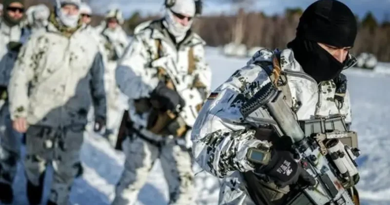 Bundesver hərbi qulluqçularına qəfil Qrenlandiyanı tərk etmək əmri verilib