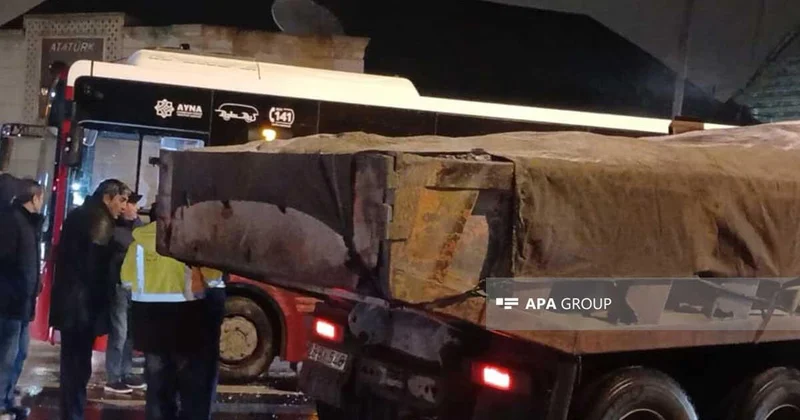 Серьезное ДТП в Гяндже, столкнулись автобус и грузовик ФОТО