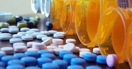 İstanbulda 2 milyon 760 min narkotik həb və 314 kq əlavə maddə aşkarlanıb