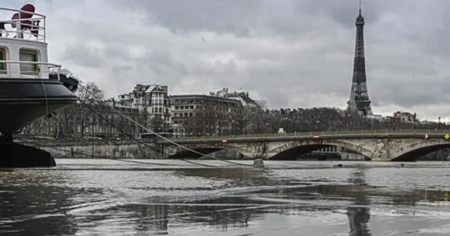 Fransanın 5 bölgəsində daşqın xəbərdarlığı