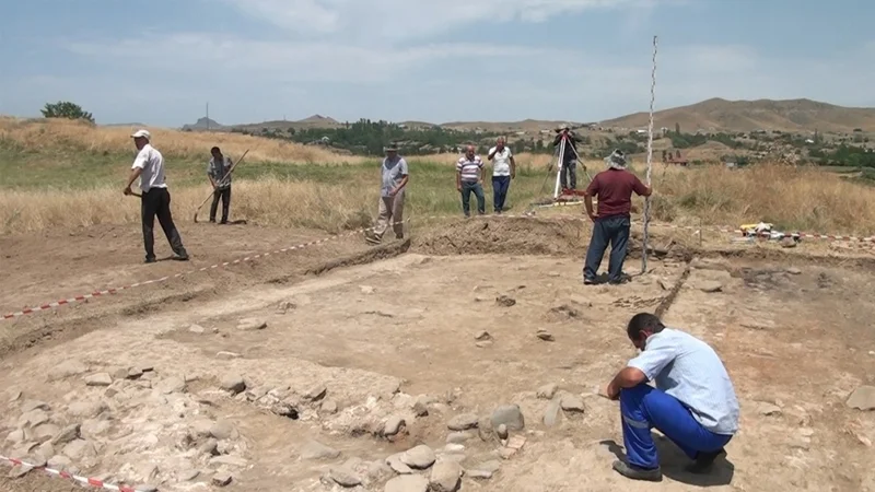 Tovuzun sərhəd kəndləri üz üzə qoyulub: Vahidlinin suvarılma imkanlı torpaqlarına kimlər göz dikib? (VİDEO)