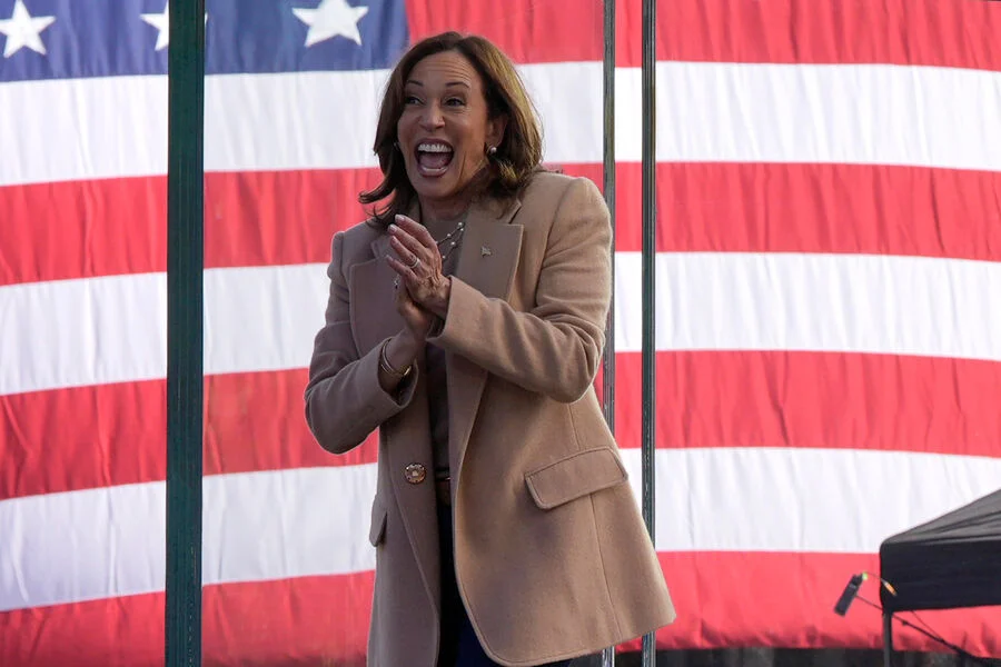 Kamala Harris ABŞ da Sərxoş xala adlandırılıb