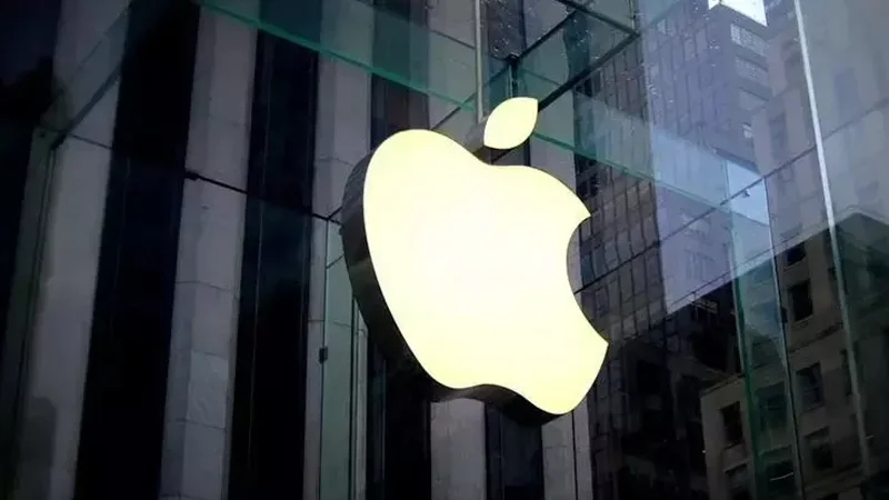 Apple ın yeni telefonunun adı bəlli oldu