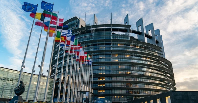 Европарламент отключил ИИ ассистентов на планшетах депутатов Minval Politika