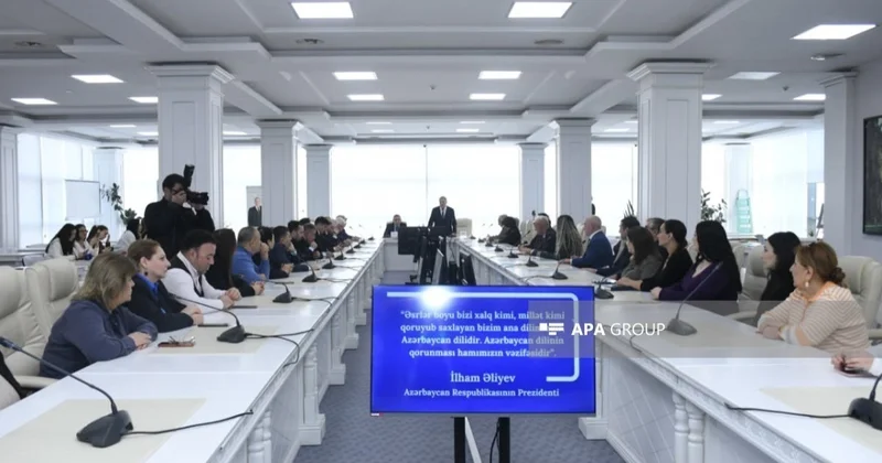 В Азербайджане утвердили премию для лингвистов и представителей СМИ