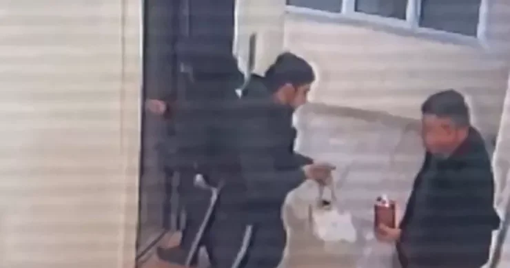 Yenə həmin binadan 30 minlik qızıl oğurlayıb həbs olundu VİDEO