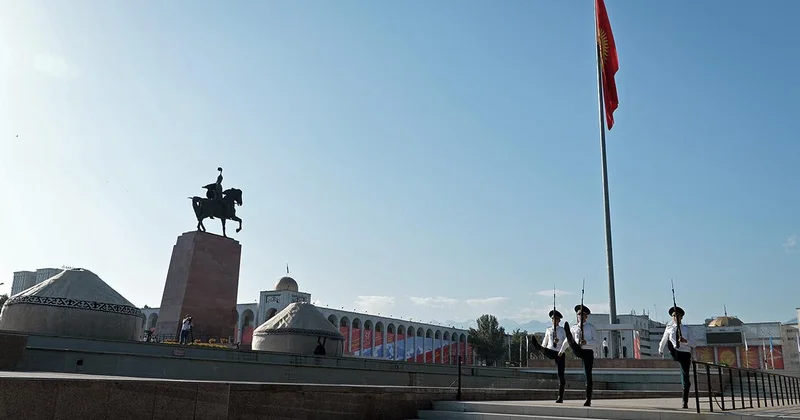 Новые громкие задержания в Кыргызстане: ряду чиновников закрыли выезд из страны Minval Politika