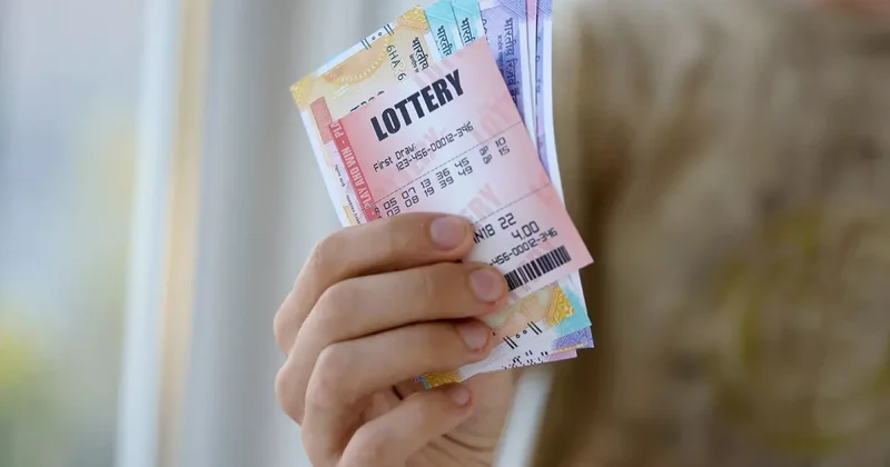 Американец 22 года играл в лотерею одной комбинацией и выиграл миллионы