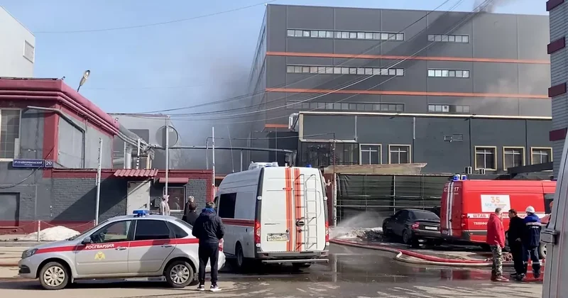 В Москве горит бизнес центр Turas