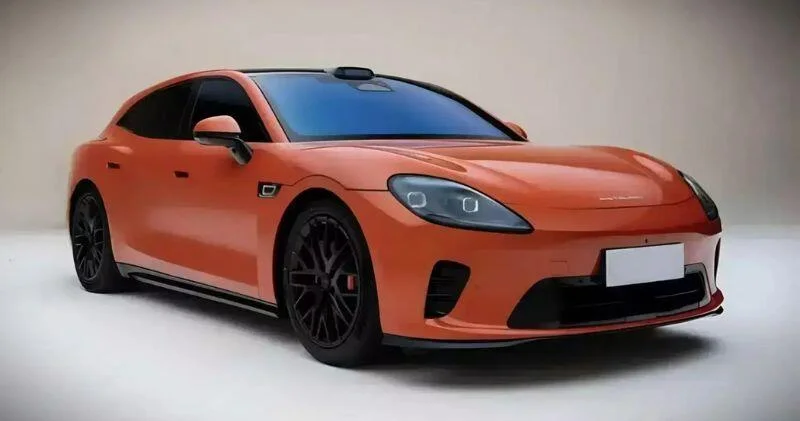 В Китае появилась новая автомобильная марка ФОТО