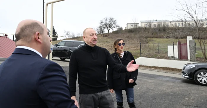 Prezident və Birinci xanım Xanoba kəndində görülən işlərlə tanış olublar l FOTOLAR
