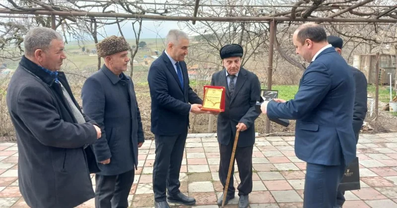 YAP Qobustan rayon təşkilatı tərəfindən partiyanın veteran üzvünün 85 illik yubileyi qeyd edilib