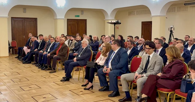 Diaspor həkimləri arasında əməkdaşlıq genişlənir