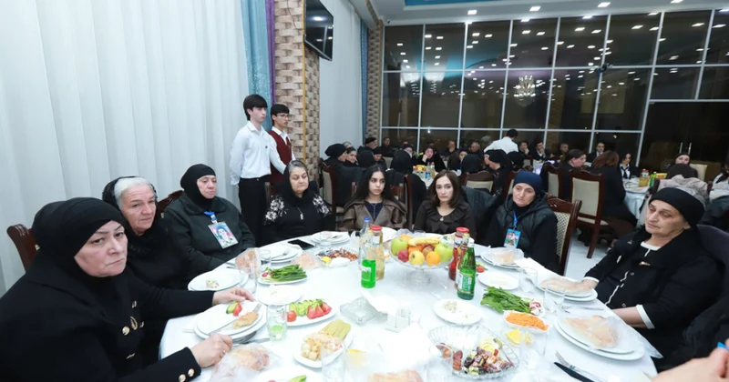 Şəkidə şəhid ailələri və qazilər üçün iftar süfrəsi açılıb